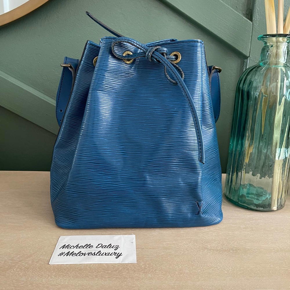 Vintage Louis Vuitton Epi Petite Bucket Tote Bag.